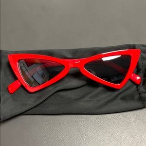 Red Pointed Sunglasses